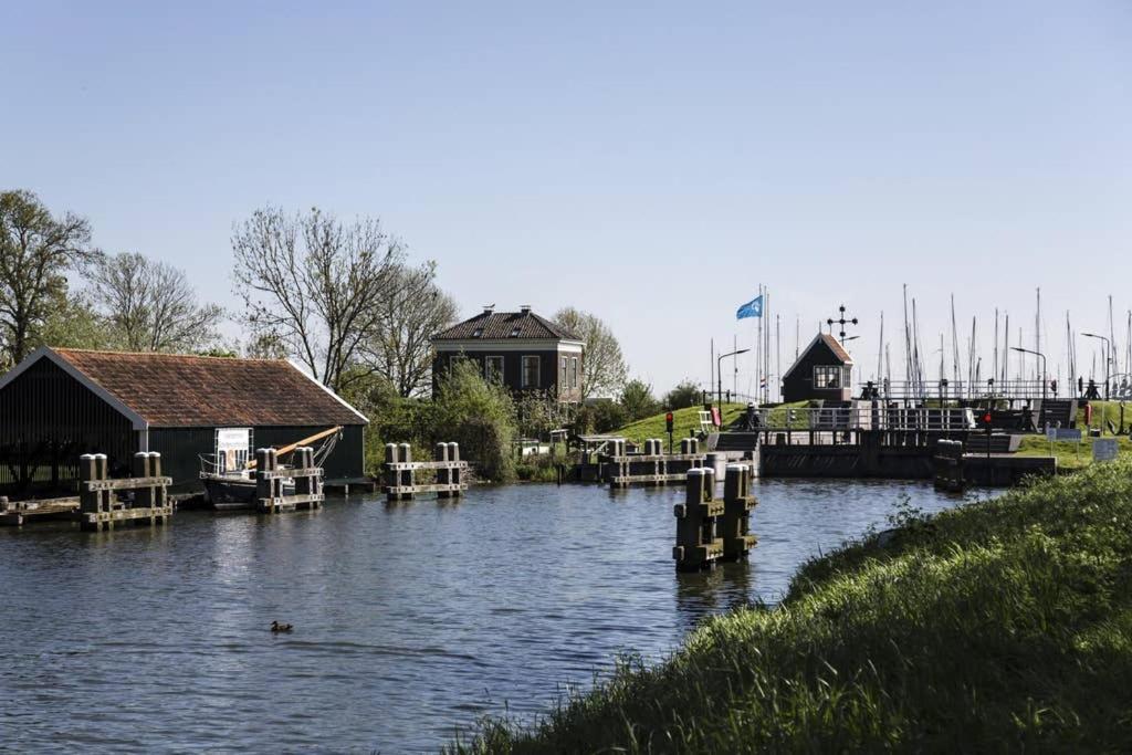 In The Old City Centre Of Edam, Unique Apartment. Экстерьер фото